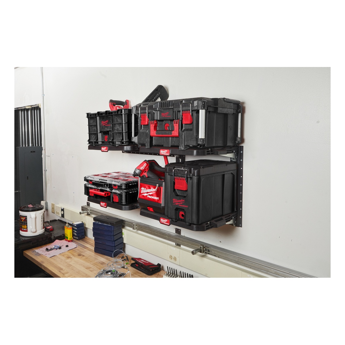 Milwaukee 2 Wandhalterungen, 2 Grundplatten PACKOUT Schienensystem-Set zur Wandmontage - 1 Stk.